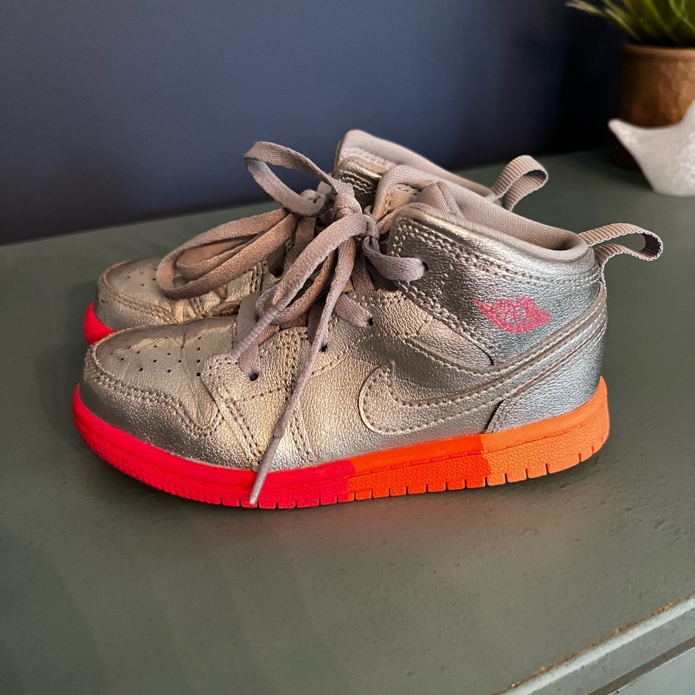 Jordan Kids Silver and Orange High-Top Sneakers